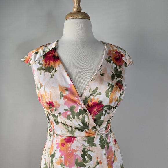 Hutch Ella Floral Satin Open Back Maxi Dress Flutter Sleeves Size 6 Wedding - Picture 6 of 16